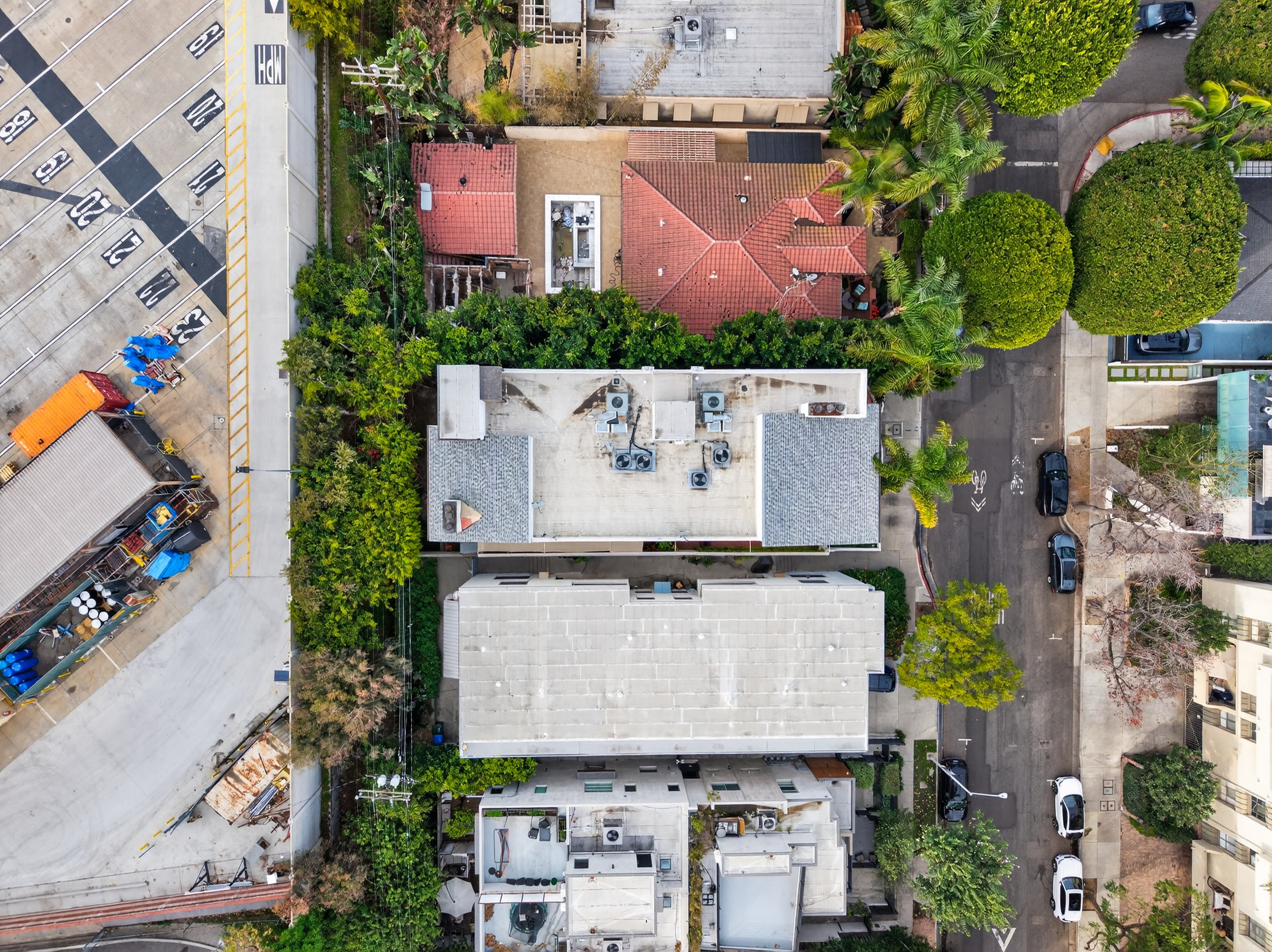 733 Huntley Drive - Photo 9